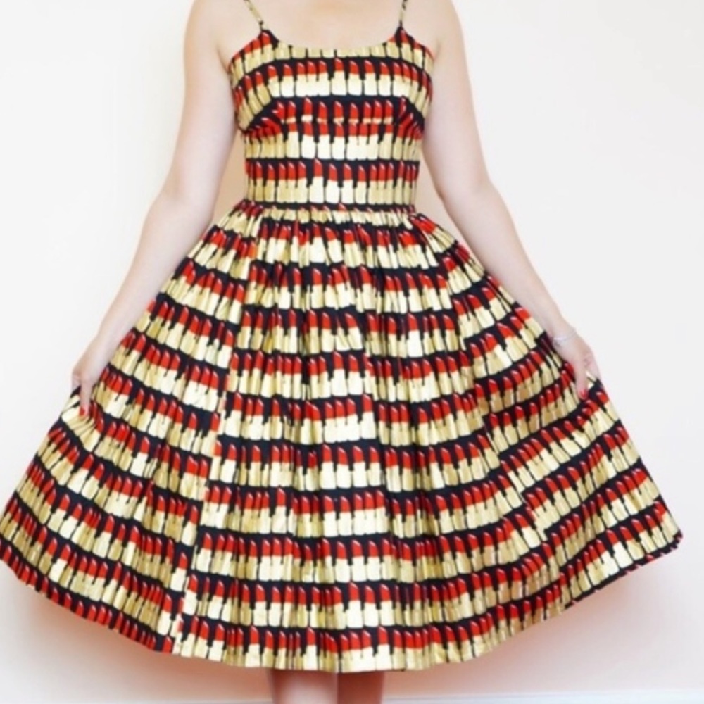 New w/o tags Bernie Dexter Chelsea lipstick dress